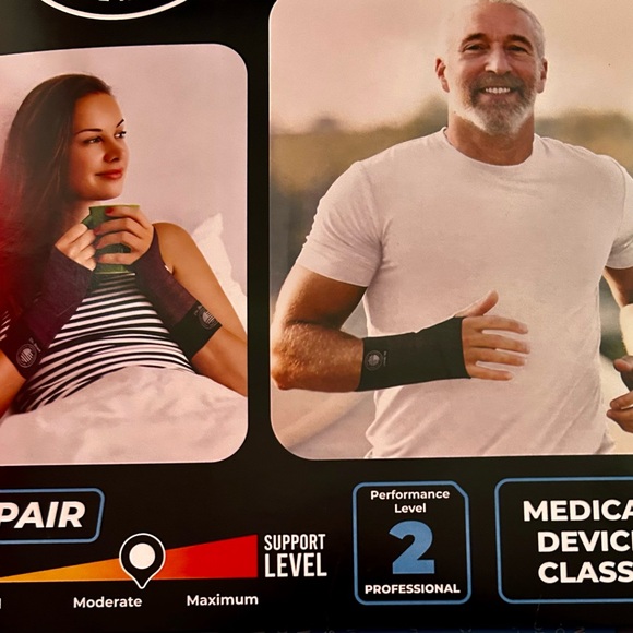 2 SET- COMPRESSION WRIST SLEEVES - Picture 7 of 7